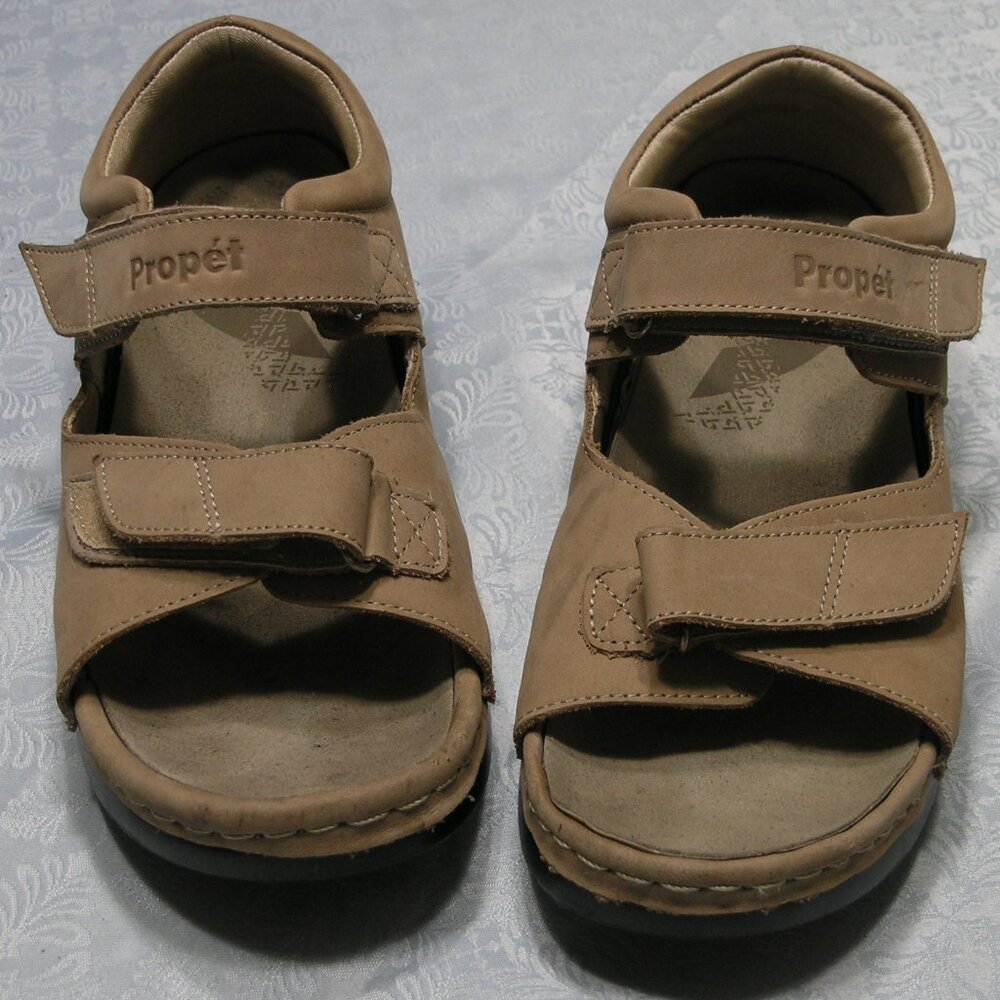 Propet  Dusty Taupe Nubuck Sandals Size 8 Wide